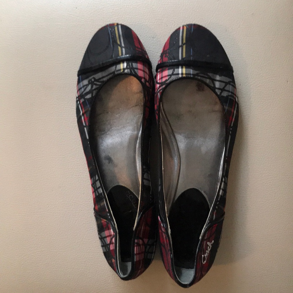 Coach flats